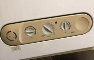 贵阳贝雷塔壁挂炉24小时人工服务热线(贝尔塔壁挂炉售后维修电话)